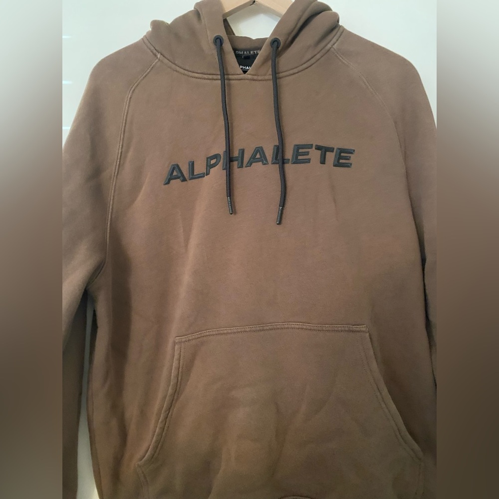 Alphalete medium men’s Hoodie. Army/olive green.